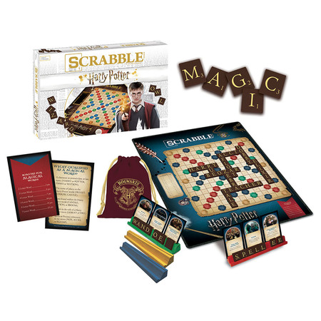 THE OP SCRABBLE®: World of Harry Potter Board Game SC010400